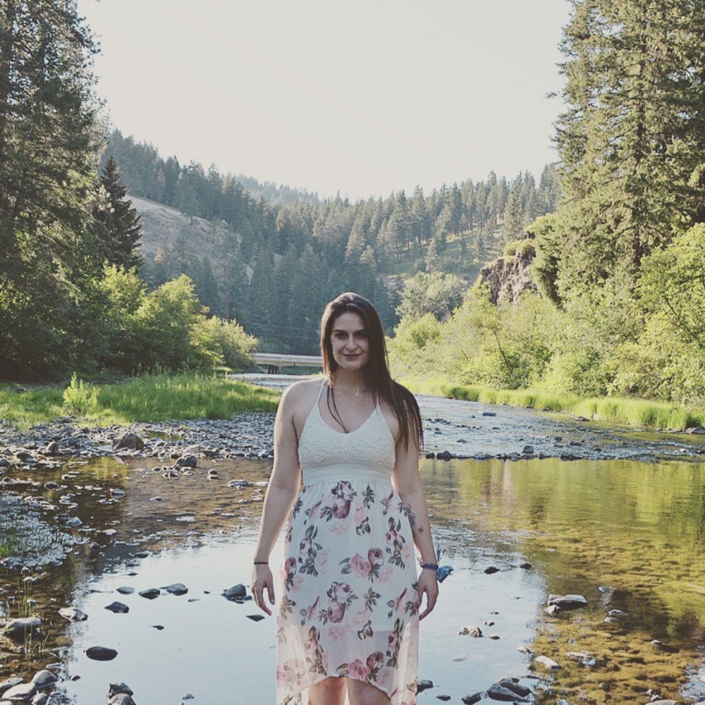 Meet your Posher, Melissa